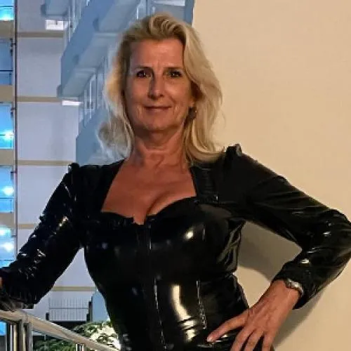 Profiel van Chinea, 55 jaar uit Schiedam, Nederland